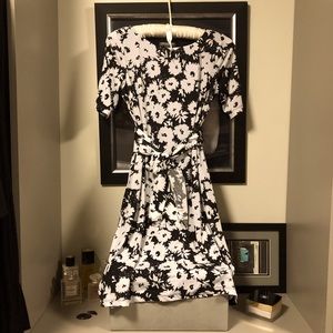 A Pea in the Pod maternity dress